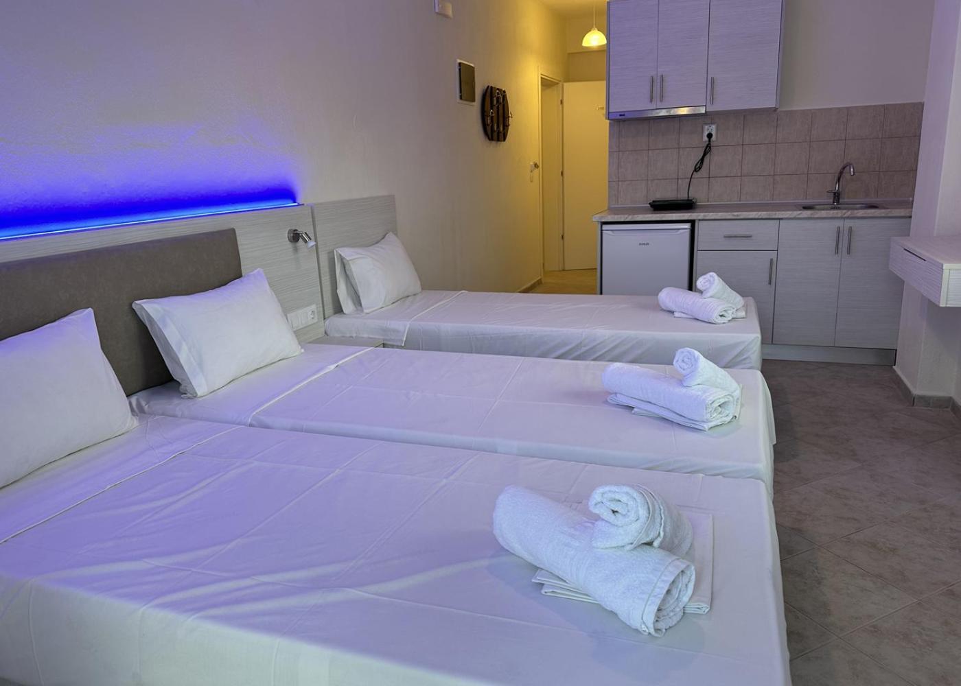 Oasis Blue Inn Лептокарія Екстер'єр фото