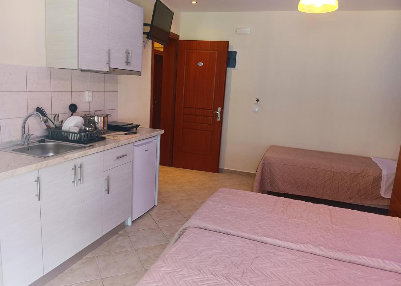 Oasis Blue Inn Лептокарія Екстер'єр фото