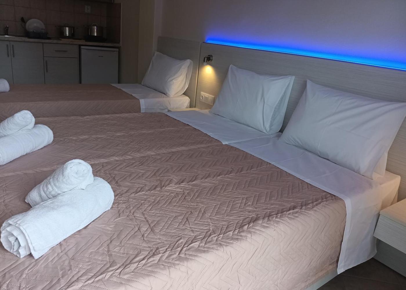 Oasis Blue Inn Лептокарія Екстер'єр фото